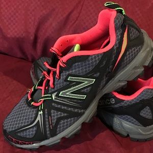 Ladies New Balance Shoes